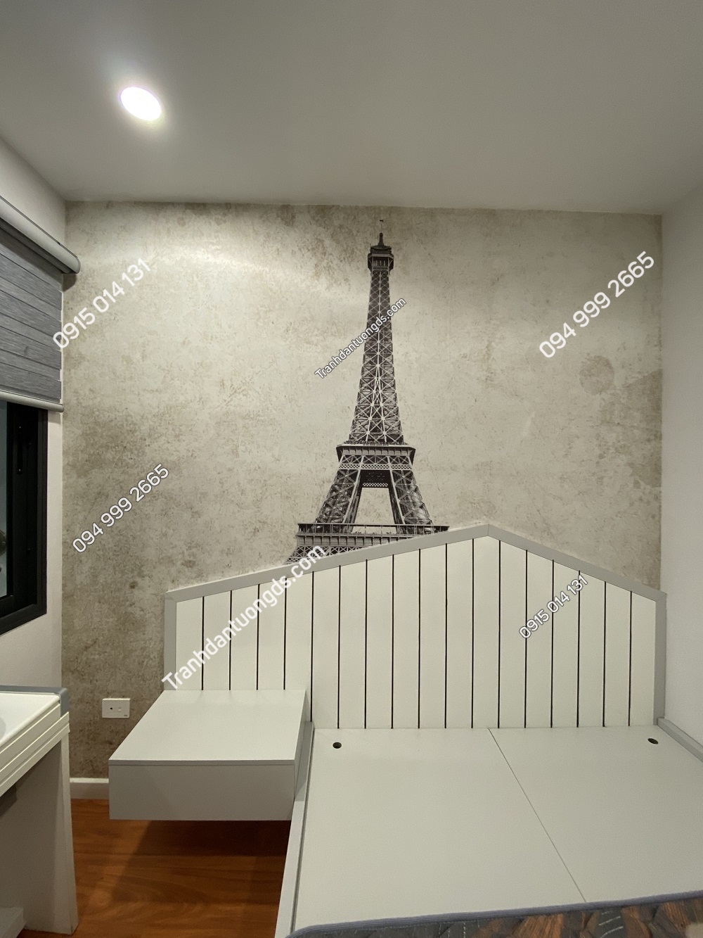 Tranh dán tường tháp Eiffel phòng bé trai