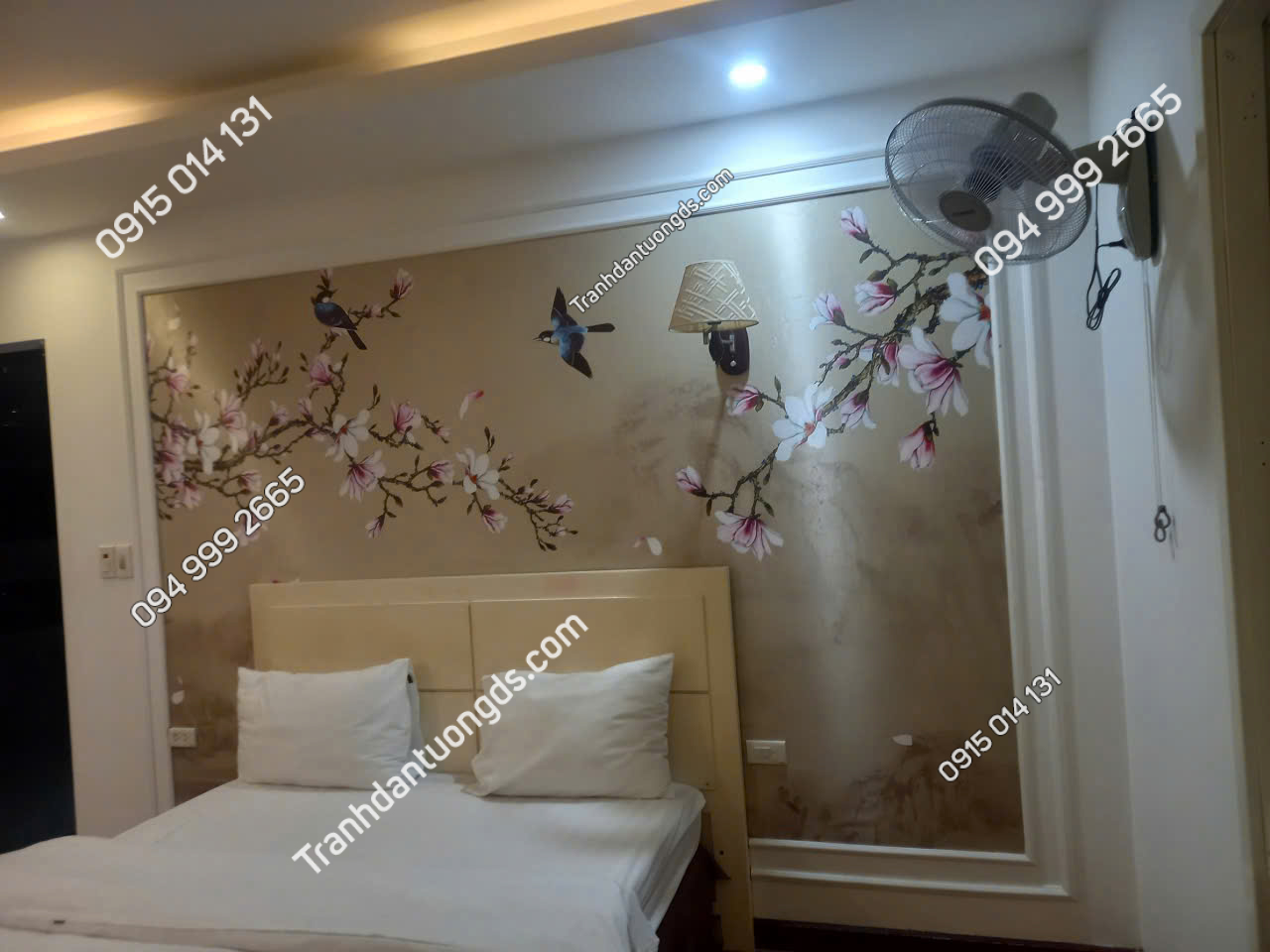 Thi công tranh dán tường indochine khách sạn 2026